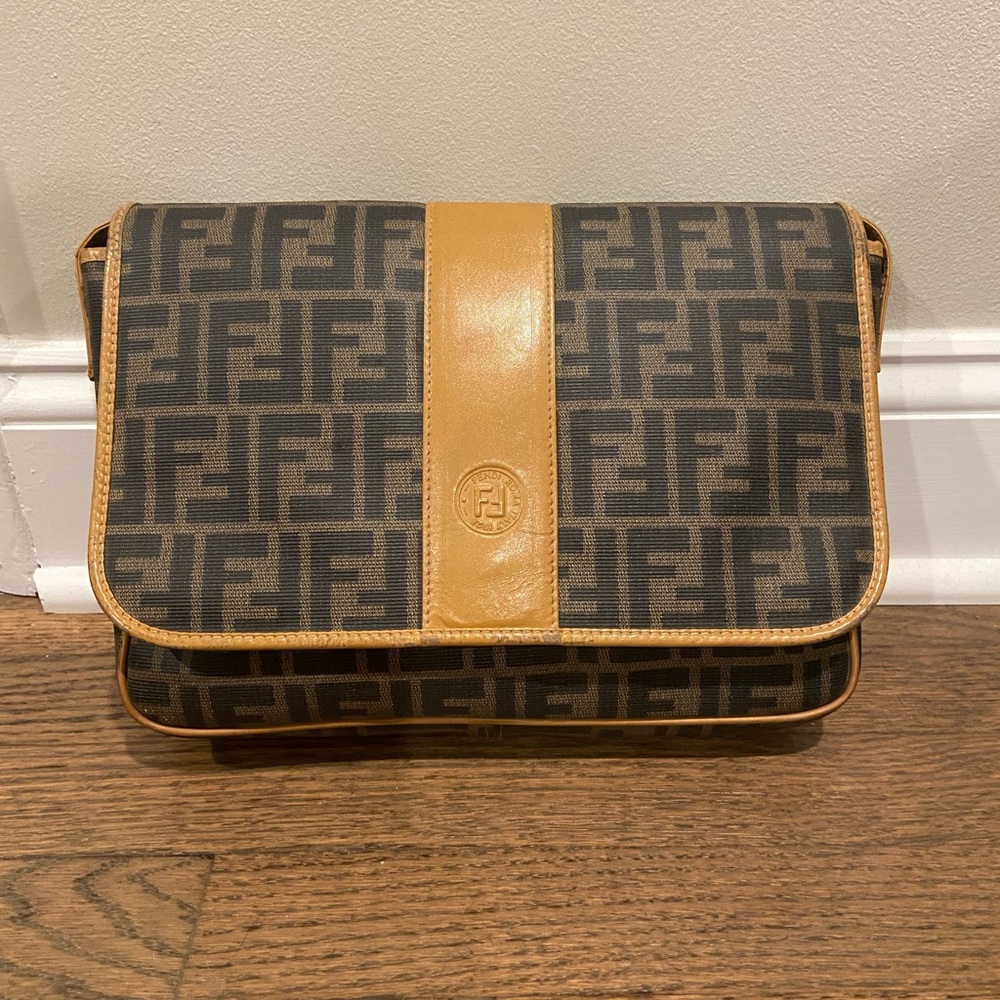 Vintage Fendi messenger bag